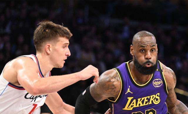 1740812479342080165.jpg 2.jpg